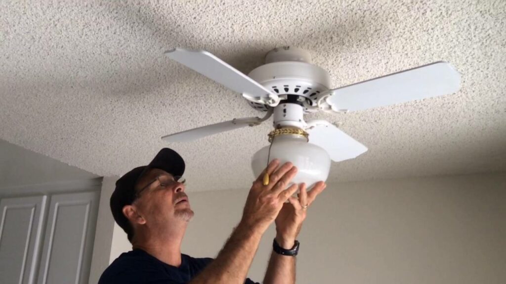 how to change light bulb in ceiling fan